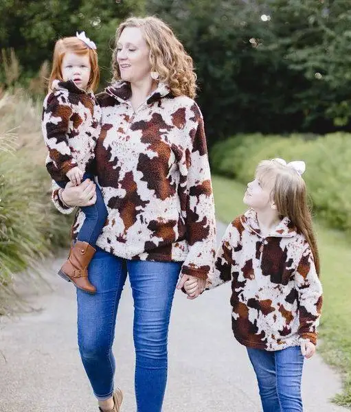 RTS Mommy and Me Jacket Kids Girls Boys Cow Print Sherpa Pullover Zipper Thicken Warm Long Sleeve Fleece Coat for Winter - Image 6