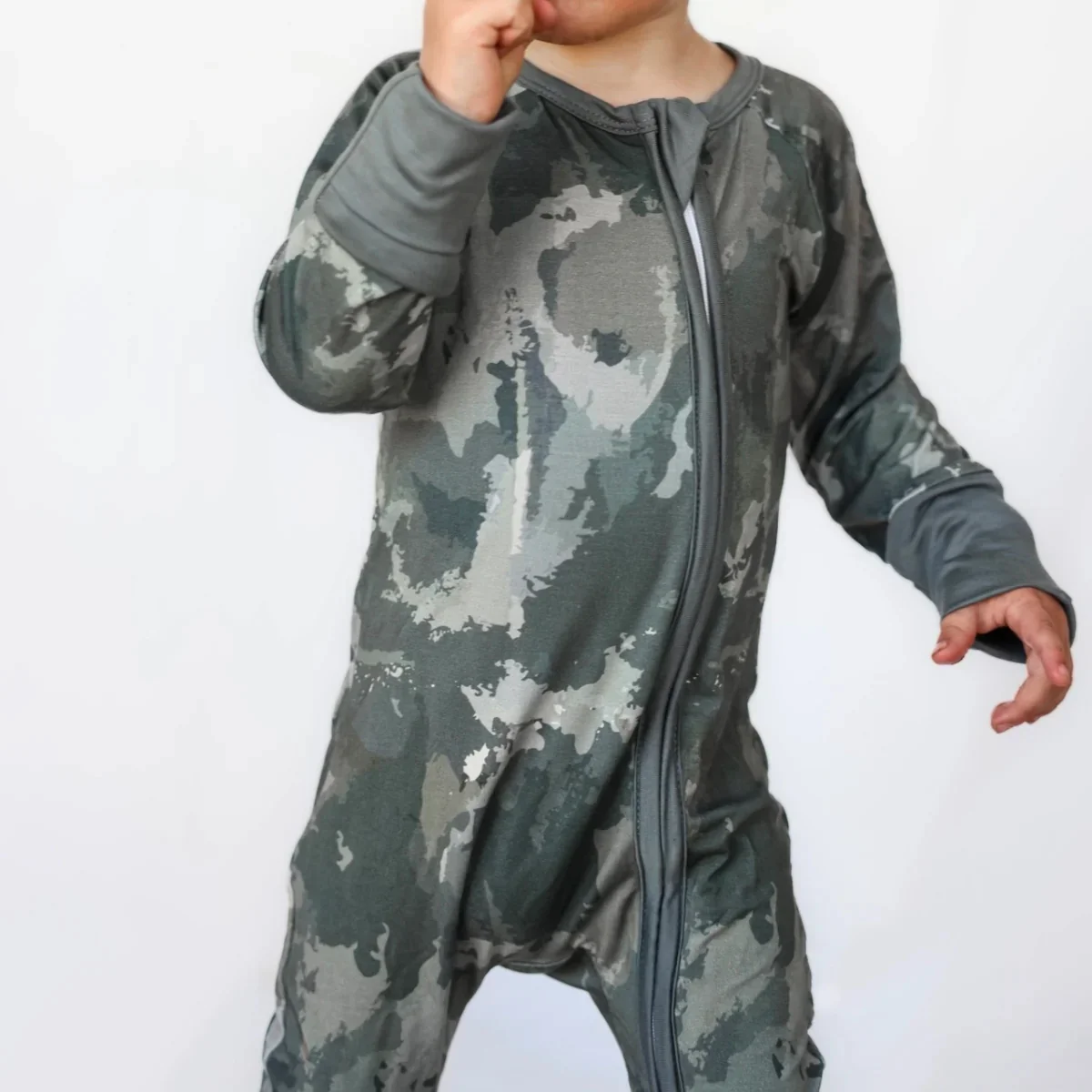 Baby Boys Girls Camouflage Pattern Bamboo Pajamas Zippered Romper Newborn One-piece Bodysuit Baby Toddler Clothing - Image 2