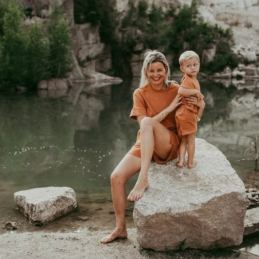 Quality Terry Family Matching Set Solid Color Custom Mommy and Me Clothing Outfit Sets With Label - Image 2