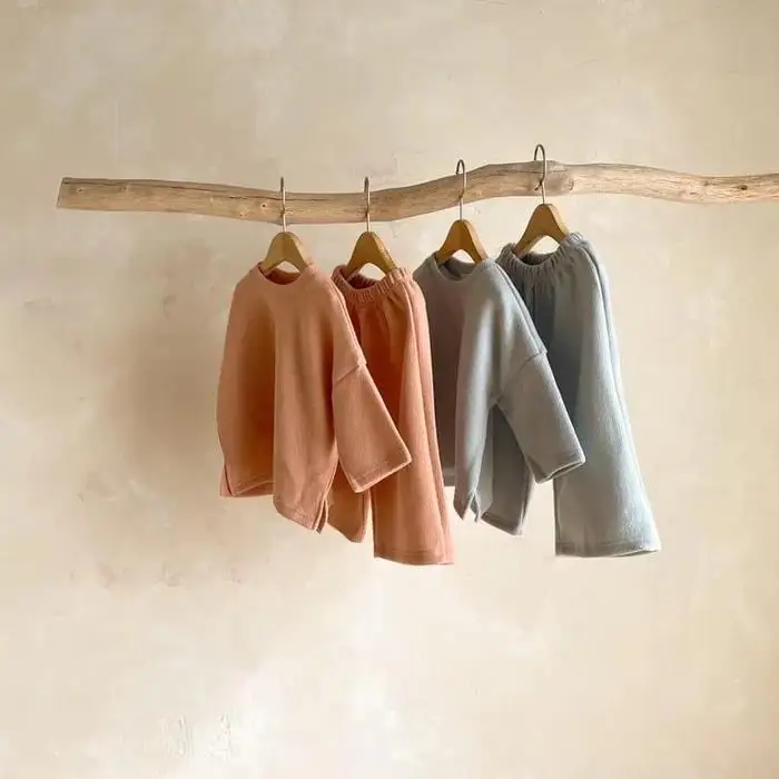 Custom Moomy and Me Clothing Sets Solid Soft French Terry Fabric Long Sleeves Loose Jogger Sets for Fall - Image 2