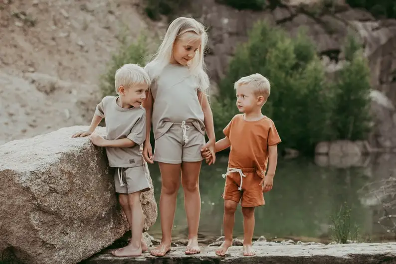 Quality Terry Family Matching Set Solid Color Custom Mommy and Me Clothing Outfit Sets With Label - Image 3