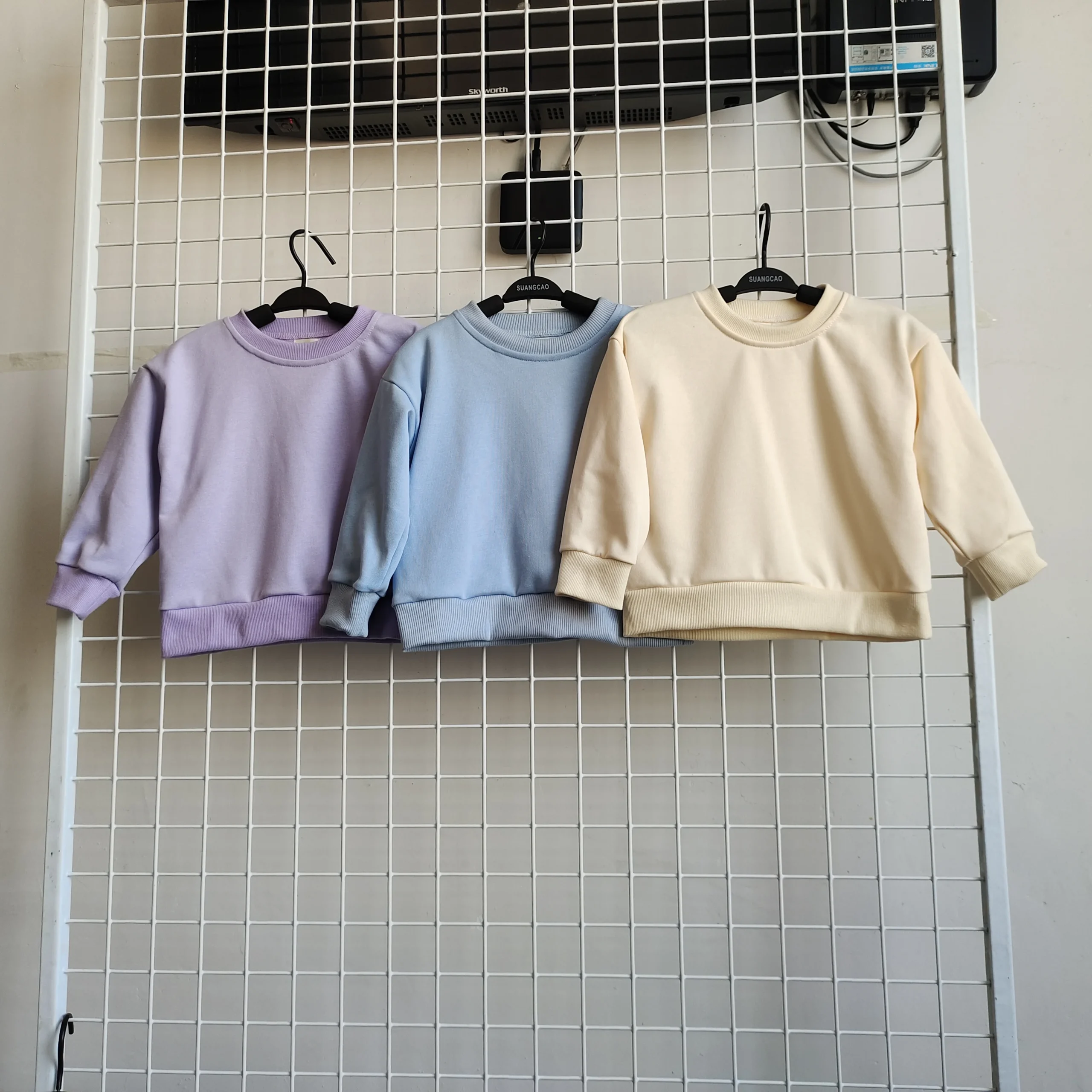 Custom Solid Color Basic Long Sleeve Baby Toddler Sweatshirt Pullover Hoodie Support Custom Print Pattern - Image 2