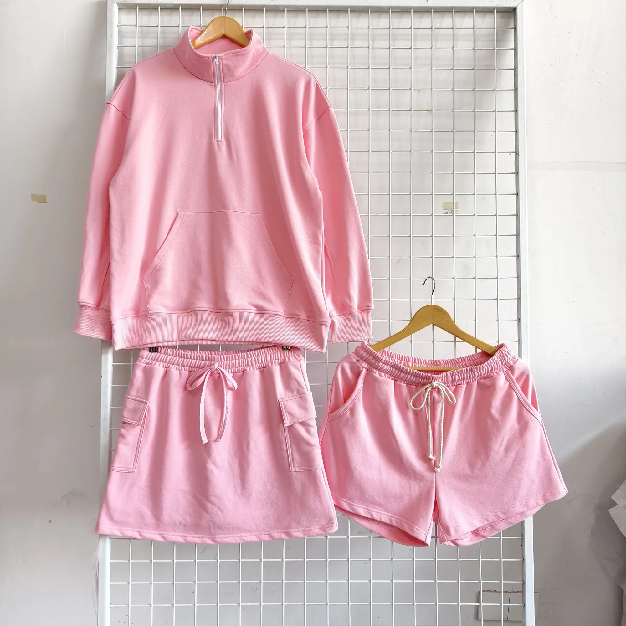 Customized Mommy and Me French Terry Solid Color Long Sleeve Sweatshirt and Loose Sweat Shorts Suits - Image 2