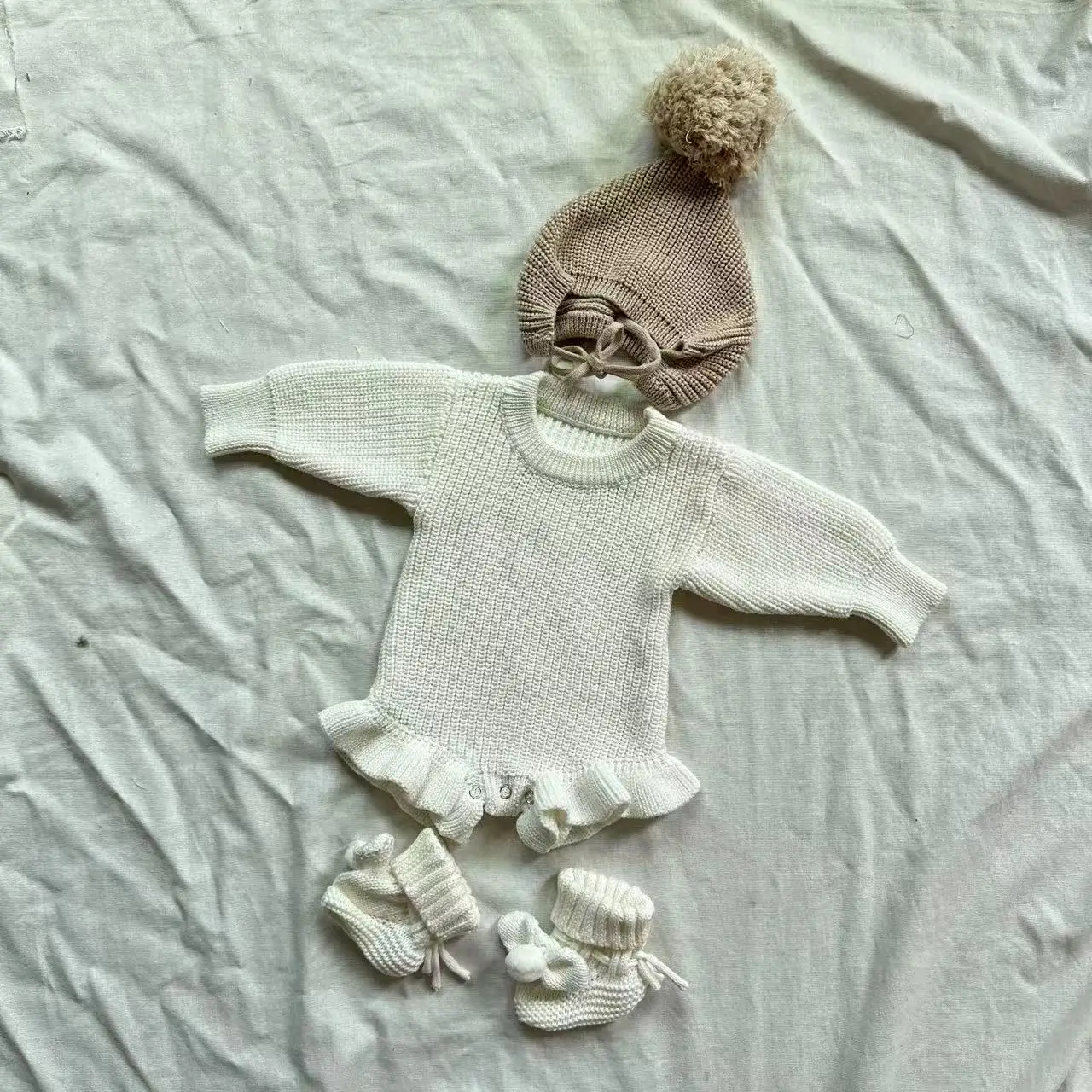 Custom Cozy Unisex Baby 100% Cotton Knitted 3 Pieces Set Long Sleeve Button Romper Newborn Baby Gift