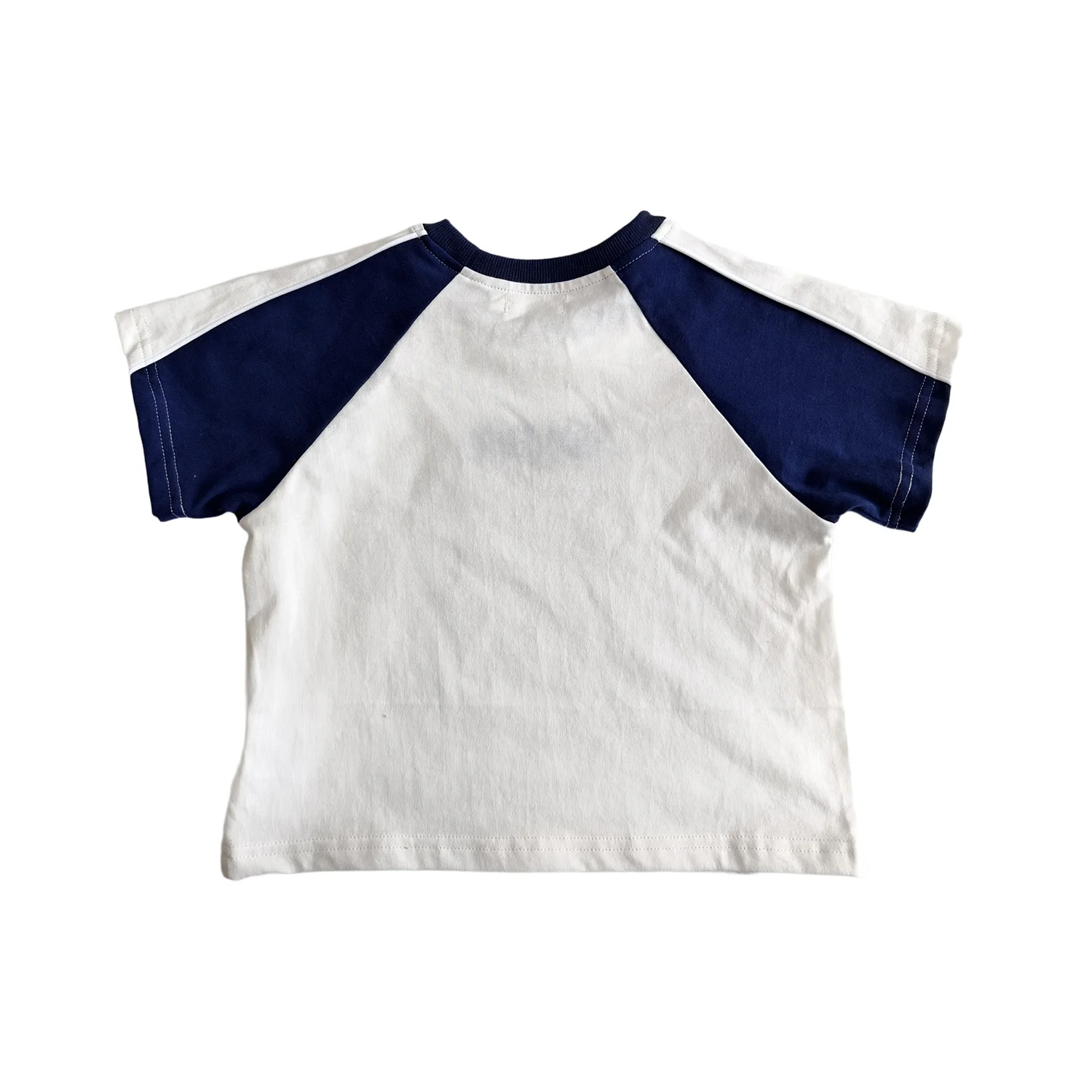 Comfortable and eco-friendly bamboo pajamas in bulk, perfect for B2B wholesale buyers seeking sustainable sleepwear solutions for their customers.