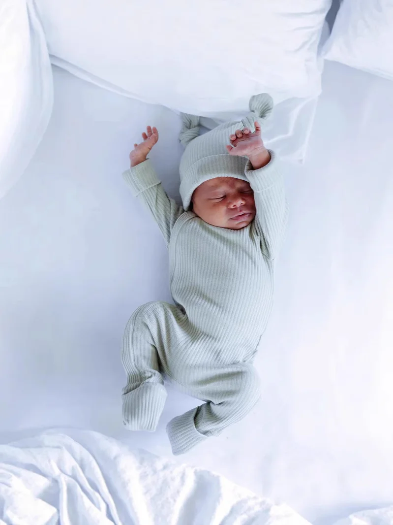 High Quality OEM Spring Autumn Baby Unisex Ribbing Cotton Romper Soft Warm 2-way Zipper One-piece Pajamas - Image 2