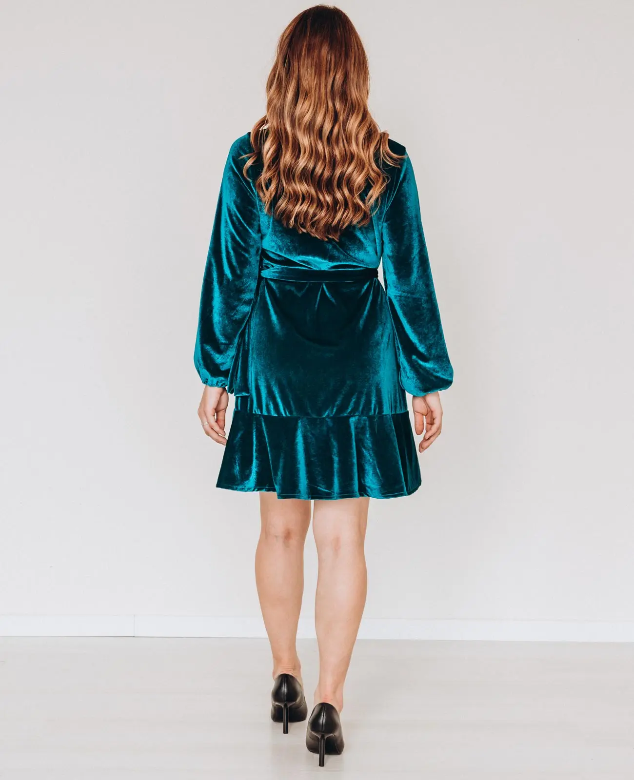 Classic Retro Mommy and Me Girls Long Sleeve Velvet Princess Dress with Elastic Cuffs Dress - Image 6