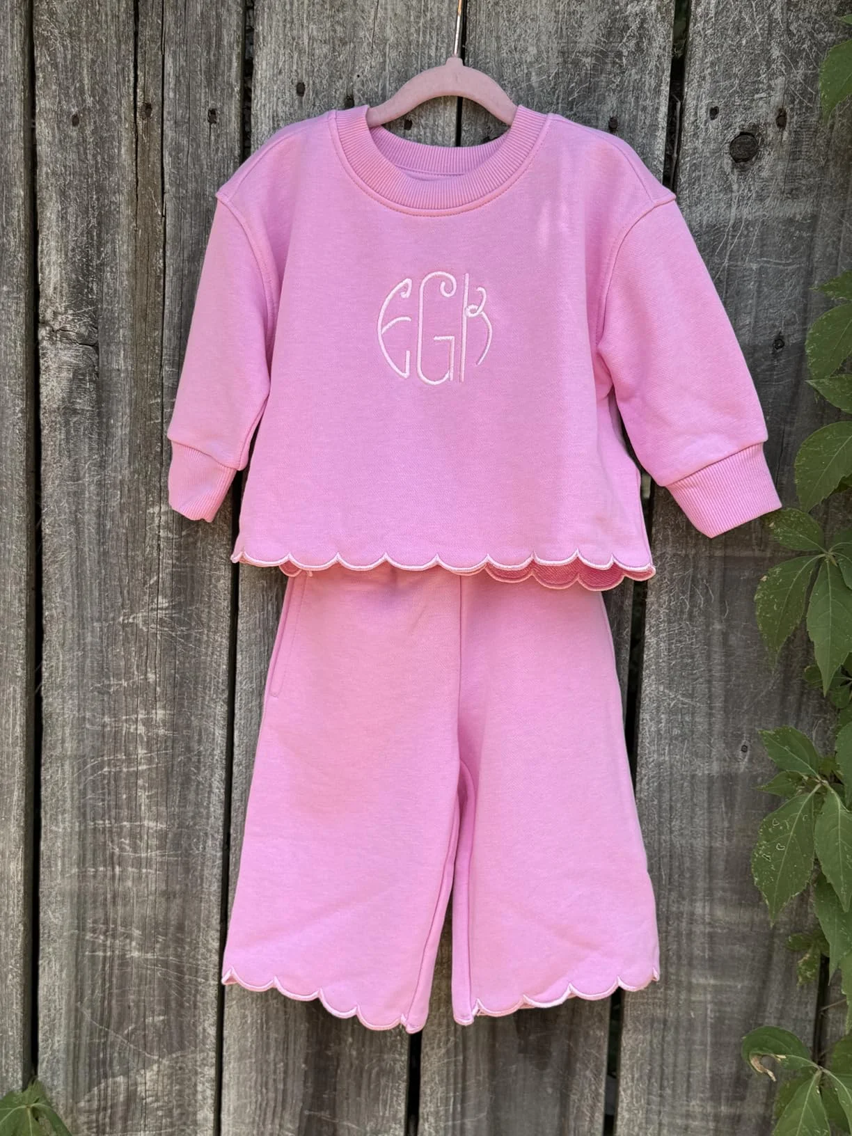 Top Selling Unisex Kids Long Sleeve Solid French Terry Scallop Sweatshirt Casual 2 Pcs Set for Baby Kids - Image 6