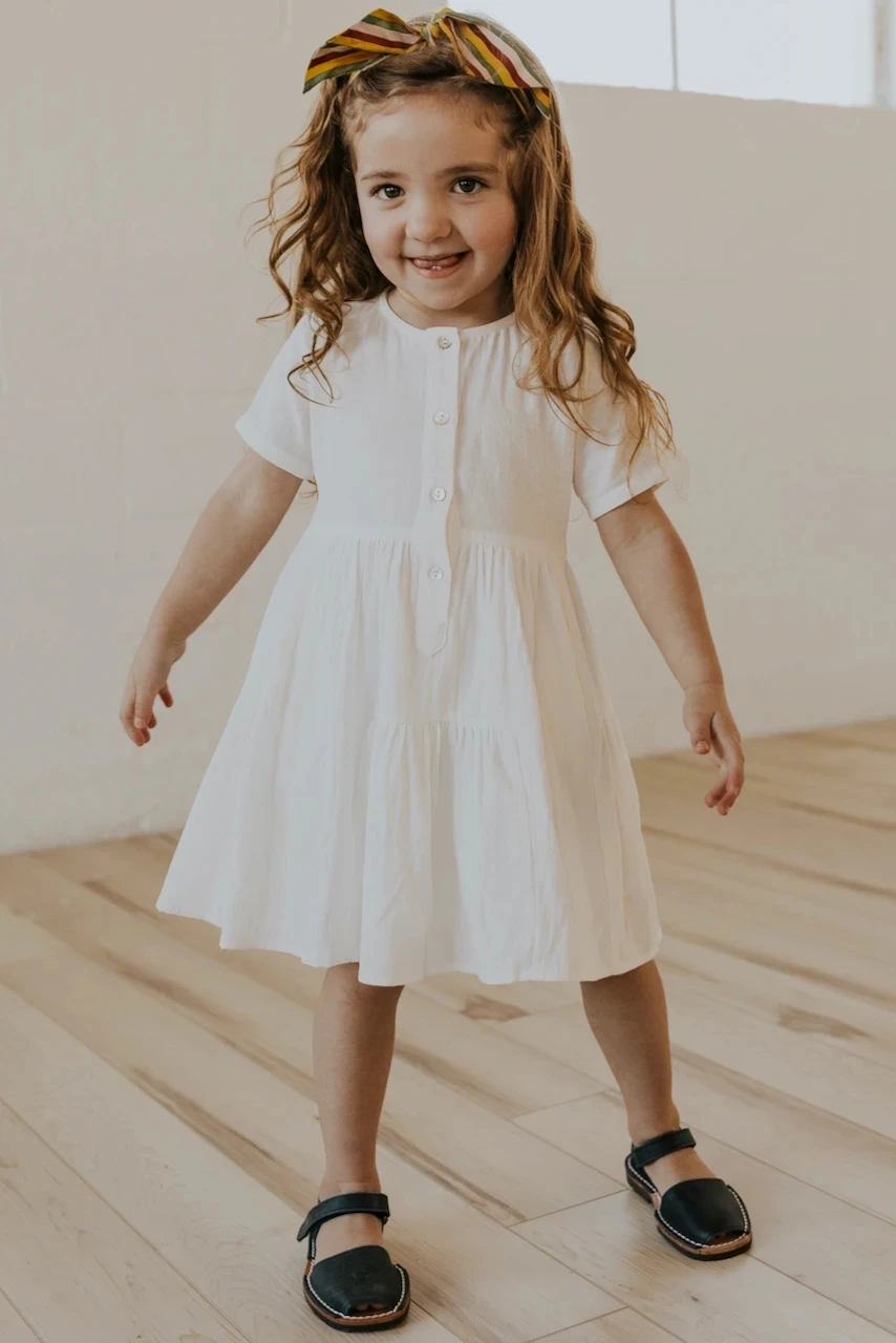 Lovely Mother-Child Design Short-Sleeved Casual Muslin Frock with Sunshine Buttons Formal Print Pattern Dress Toddlers New Model - Image 3